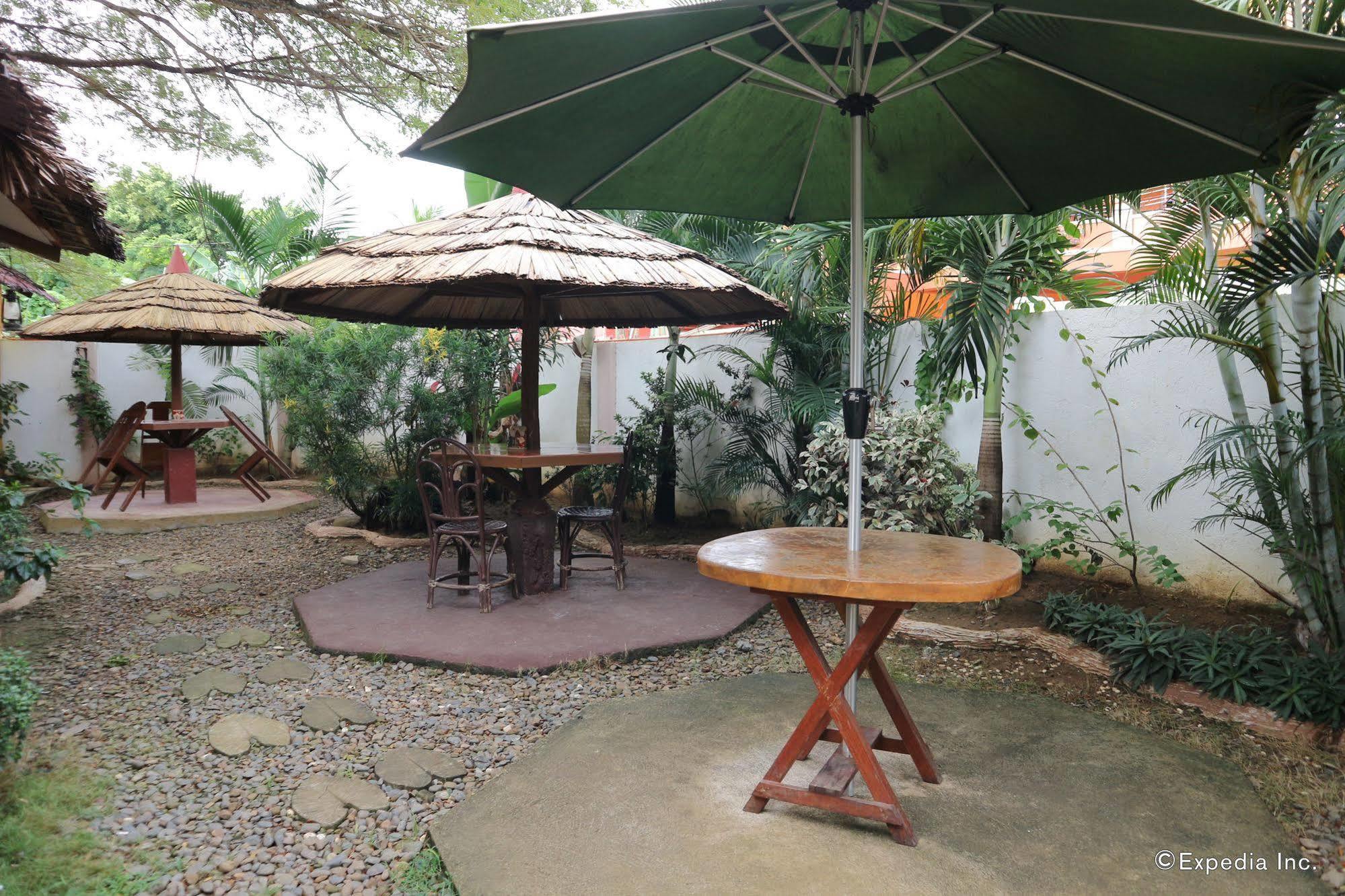Tia Mers Guest House Puerto Princesa Dış mekan fotoğraf