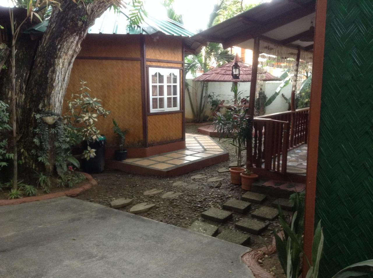 Tia Mers Guest House Puerto Princesa Dış mekan fotoğraf